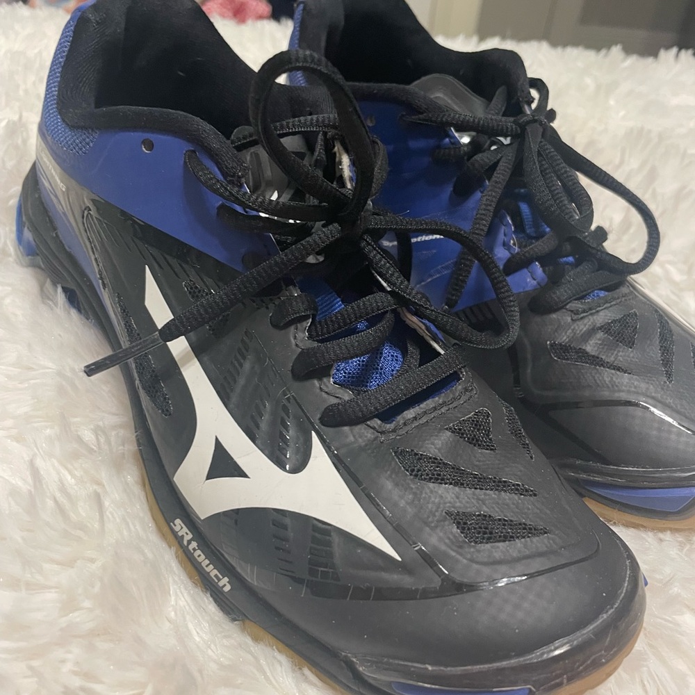 Mizunos Shoes